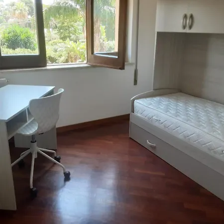 Aparthotel Damusel *